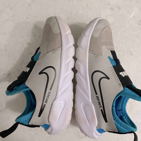Nike Flex Runner size 12c - Picture 4 of 6